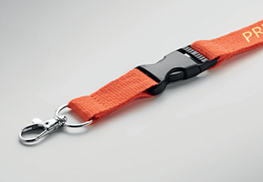 Apparel & Accessories